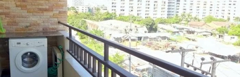 Prednosti in slabosti namestitve pralnega stroja na balkon ali ložo