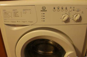 Navodila za uporabo Indesit WISL 82