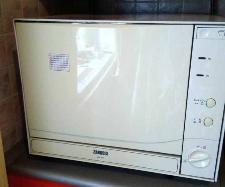 Zanussi ZDC 240